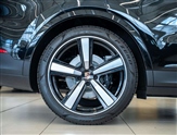 Porsche Cayenne Image 4