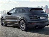 Porsche Cayenne Image 3