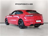 Porsche Cayenne Image 4