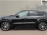Porsche Cayenne Image 6