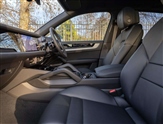 Porsche Cayenne Image 3