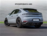 Porsche Cayenne Image 2