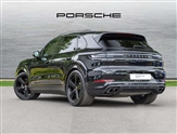 Porsche Cayenne Image 2