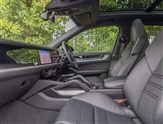 Porsche Cayenne Image 3