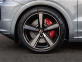 Porsche Cayenne Image 4