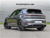 Porsche Cayenne Image 2