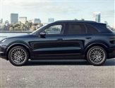Porsche Cayenne Image 2