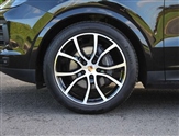 Porsche Cayenne Image 4