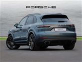 Porsche Cayenne Image 2