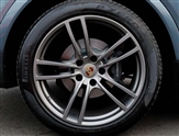 Porsche Cayenne Image 4