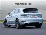 Porsche Cayenne Image 2