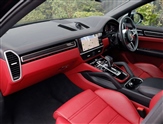Porsche Cayenne Image 3