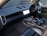 Porsche Cayenne Image 3