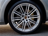 Porsche Cayenne Image 4