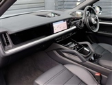 Porsche Cayenne Image 3