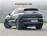 Porsche Cayenne Image 2
