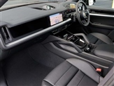 Porsche Cayenne Image 3