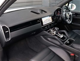 Porsche Cayenne Image 3
