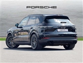 Porsche Cayenne Image 2