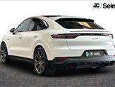 Porsche Cayenne Image 4