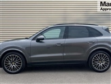 Porsche Cayenne Image 6