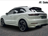 Porsche Cayenne Image 4