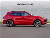 Porsche Cayenne Image 3