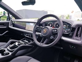 Porsche Cayenne Image 6
