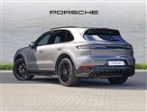 Porsche Cayenne Image 2