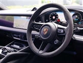 Porsche Cayenne Image 4
