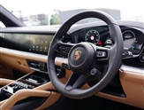 Porsche Cayenne Image 4