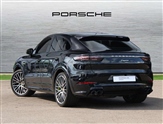 Porsche Cayenne Image 2