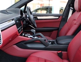 Porsche Cayenne Image 3