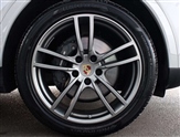 Porsche Cayenne Image 4