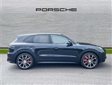 Porsche Cayenne Image 2