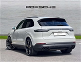 Porsche Cayenne Image 3