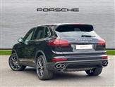 Porsche Cayenne Image 3