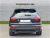 Porsche Cayenne Image 6