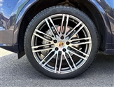 Porsche Cayenne Image 4