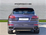 Porsche Cayenne Image 6