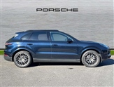 Porsche Cayenne Image 2