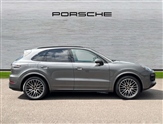 Porsche Cayenne Image 4