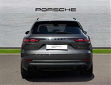 Porsche Cayenne Image 5
