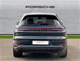 Porsche Cayenne Image 5