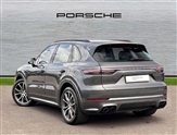 Porsche Cayenne Image 2