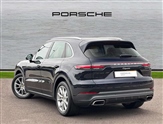 Porsche Cayenne Image 2