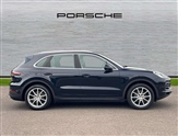 Porsche Cayenne Image 4
