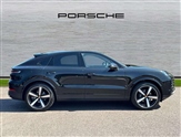 Porsche Cayenne Image 3