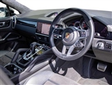 Porsche Cayenne Image 5
