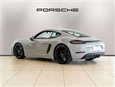 Porsche Cayman Image 2